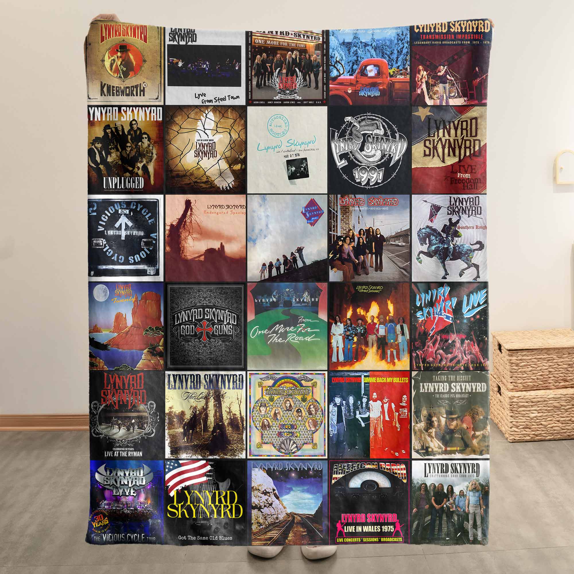 Lynyrd Skynyrd Sherpa Blanket A Southern Rock Legacy in Every Stitch